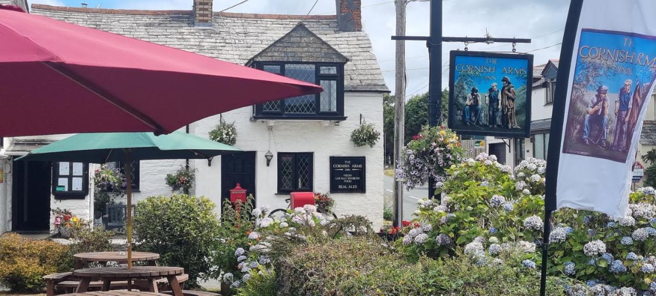Cornish Arms Inn Port Isaac 2 Miles Pendoggett Exterior foto